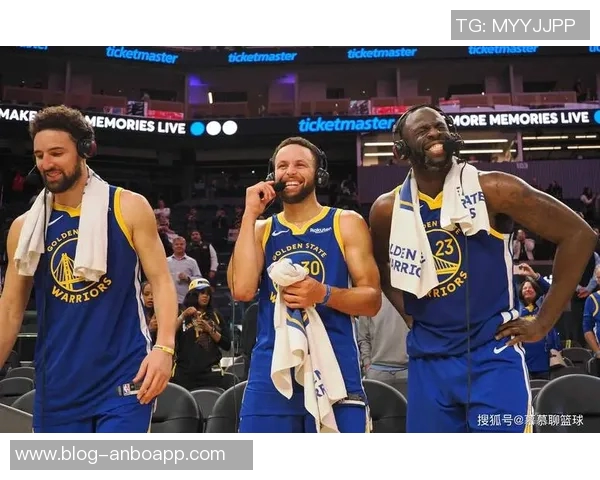 库里盛赞追梦期待与字母哥对决展现冠军心态 库里盛赞追梦期待与字母哥对决展现冠军心态